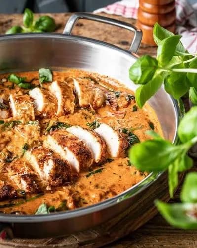 Cremige Toskana-Hähnchenpfanne