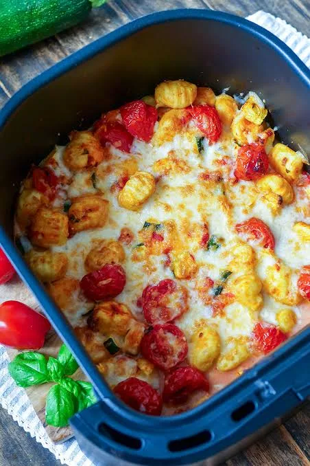 Gnocchi-Auflauf mit Tomate und Käse